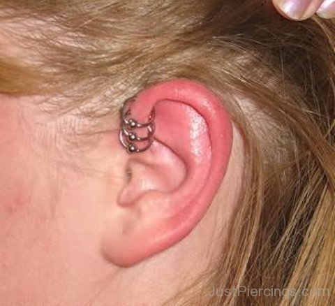 Tripple Helix Ear Piercing With Captive 