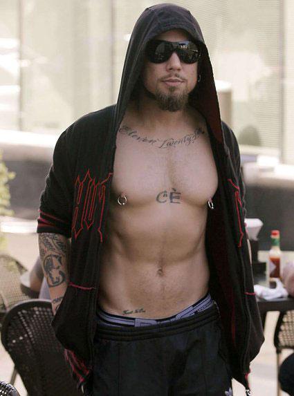 Dave Navarro Piercing