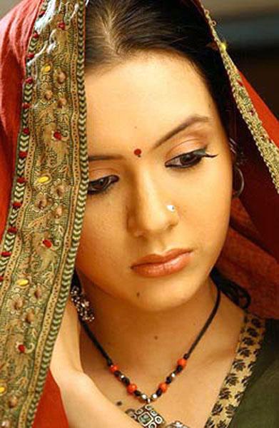 Isha Sharvani Ear And Nose Piercing