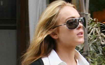 lindsay lohan  Ear Piercing