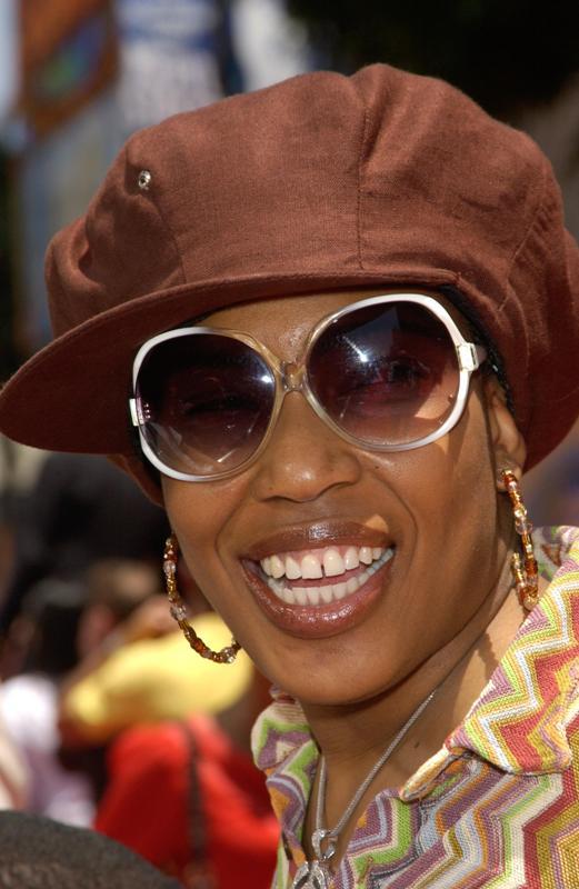 Macy Gray Ear Piercing 2