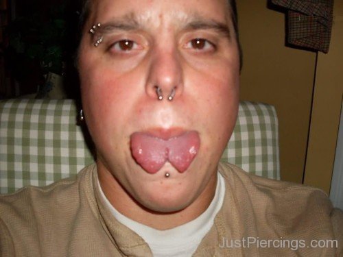 Tongue Spliting And Face Piercing