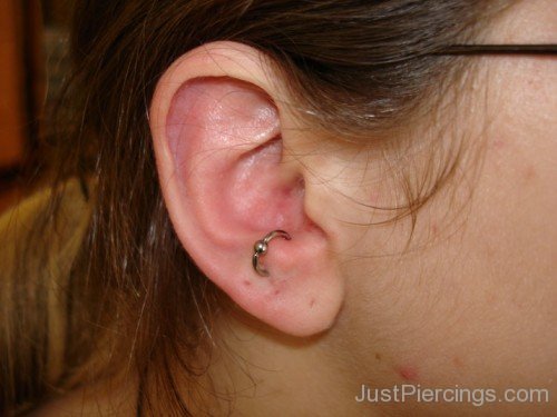 Anti Tragus Piercing