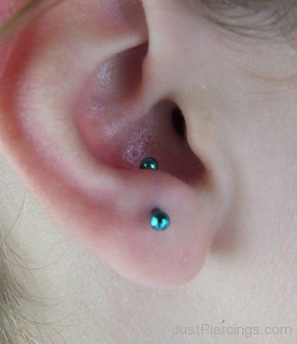 Image Of Anti Tragus Piercing