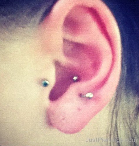 Tragus Anti Tragus Piercing