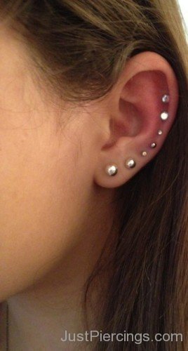 Lobe Piercing Picture