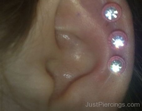 Shinning Stud Helix Piercing