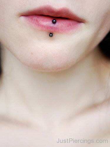 Vertical Labret Piercing Image