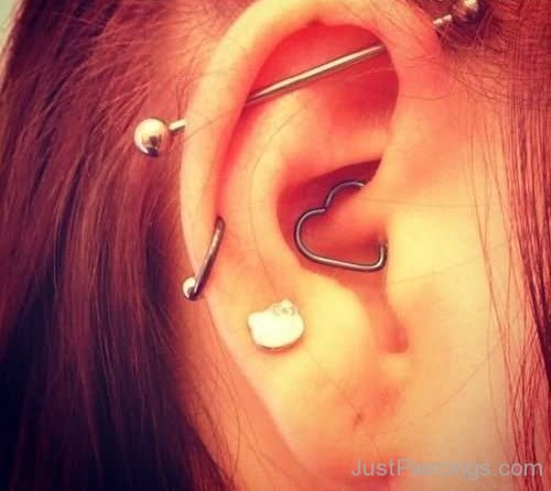 Heart Daith Scaffold Piercing With Barbell