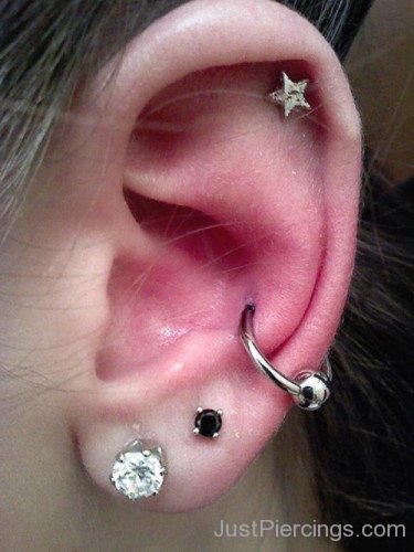 Star Scaffold Ear Piercing