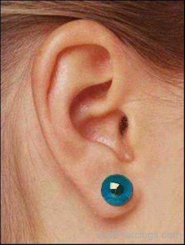 Lobe Piercing