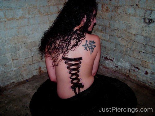 Corset Piercing By Colin Nichols-JP123