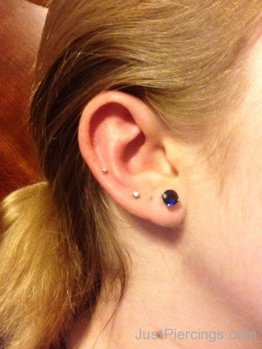 Snug And Black Lobe piercing-JP123