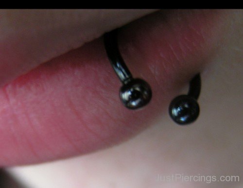 Spook Lip Piercing-JP123