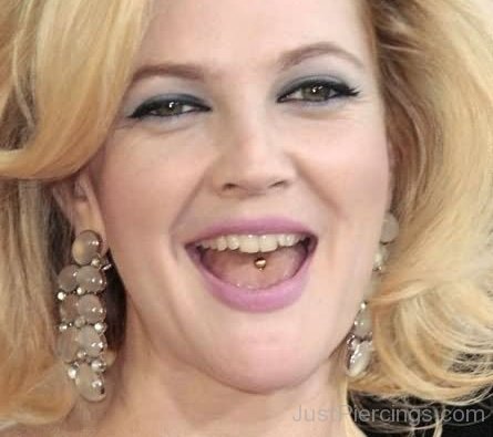 Blonde Drew Barrymore Multiple Piercings-JP12307