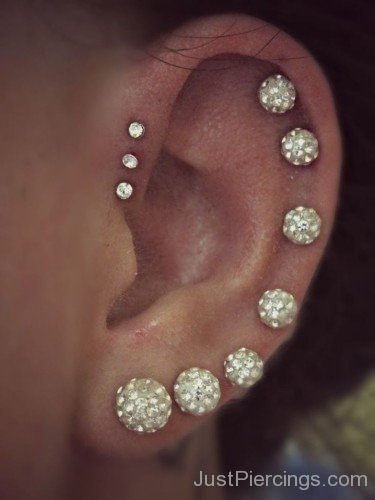 Forward Helix Piercing