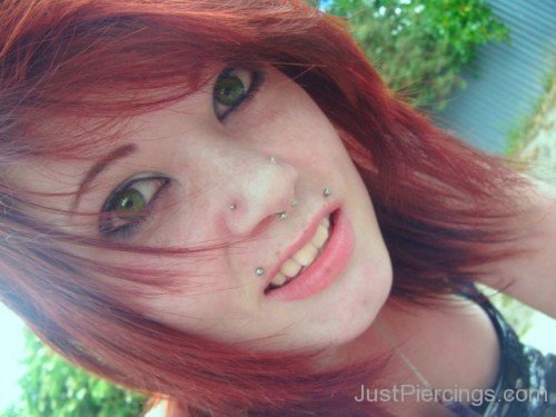 Pretty Septum Piercing