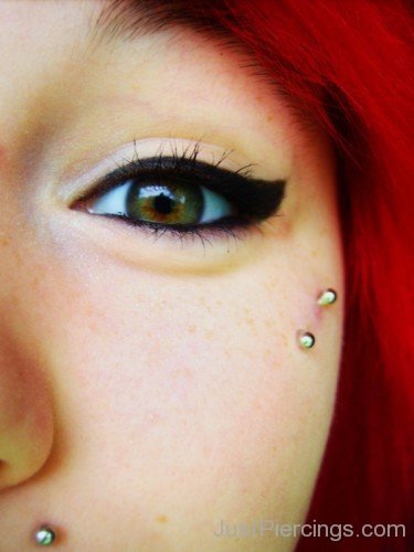 Anti Eyebrow Piercing