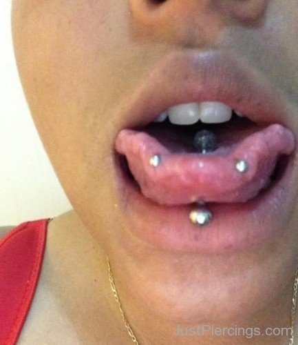Butterfly Piercing On Tongue-JP122