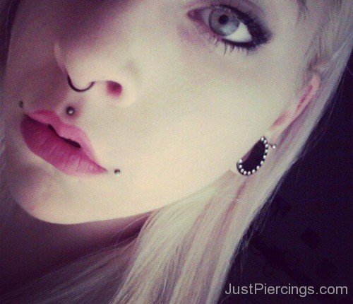 Septum With Lip Piercing-JP151