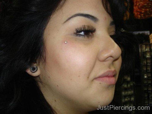 Teardrop Piercing-JP172