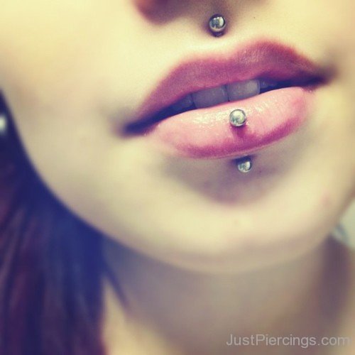 Graceful Lip Piercing-JP1033