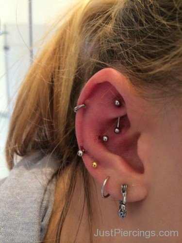 Inner Conch And Snug Piercing-JP1072