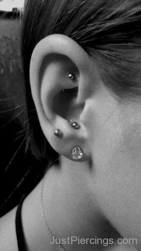 Stylish Ear Piercing-JP1166