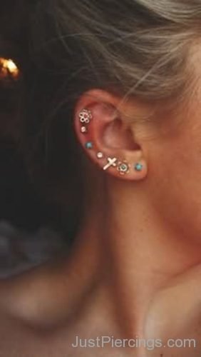 Amazing Cartilage Piercing On Right Ear-JP1001