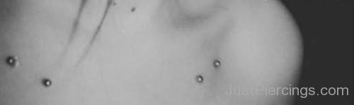 Collar Bone Piercing 7-JP1038