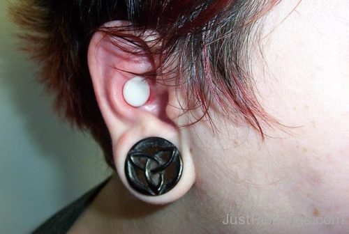 Conch Piercing And Big Lobe Stretching-JP1047