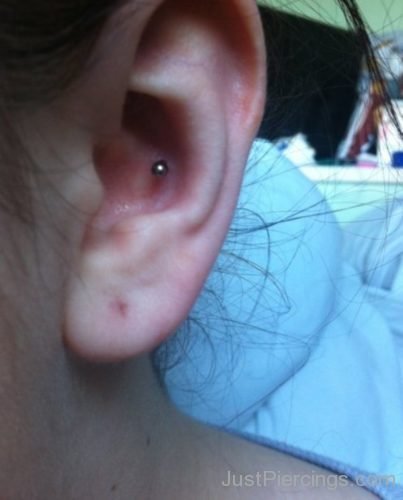 Conch Piercing For Young Girls-JP1065