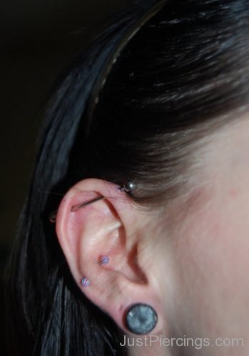 Industrial Piercing With Barbell Conch And Lobe Piercing-JP1122