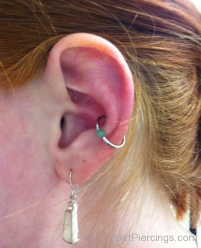 Pretty Conch Piercing With Ball Closure Ring-JP1163