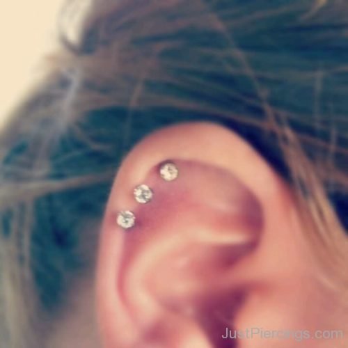 Triple Cartilage Piercings-JP164