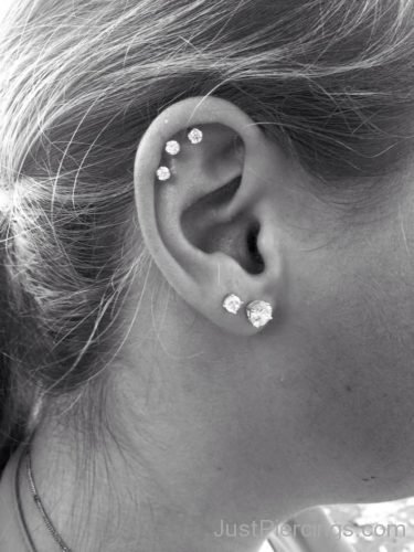 Wonderful Dual Lobe And Cartilage Piercings-JP167