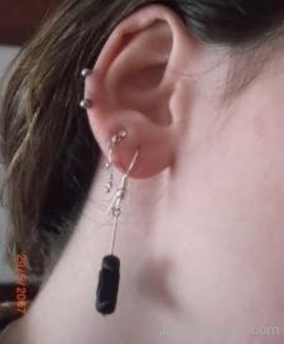 Alluring Right Ear Piercing-JP190