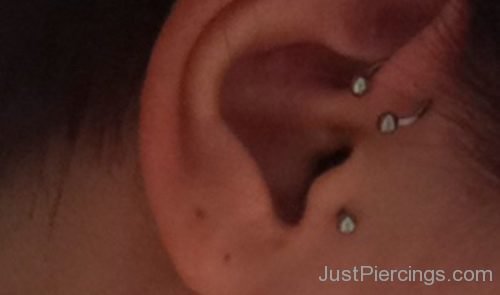 Daith Piercing And Ear Lobe Piercing-JP1108