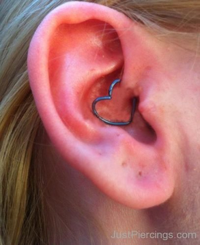 Daith Piercing With Colourful Heart Ring-JP1217