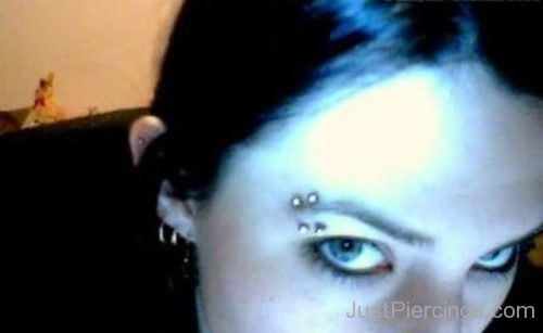 Dual Eyebrow And Ear Piercing-JP1061