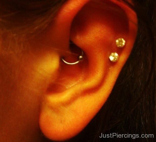 Dual Helix And And Daith Piercing-JP1298