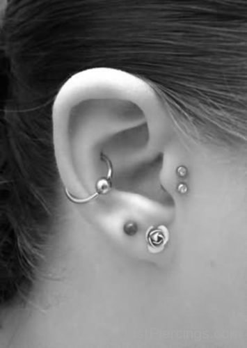 Dual Lobe And Conch Ear Piercing-JP1064