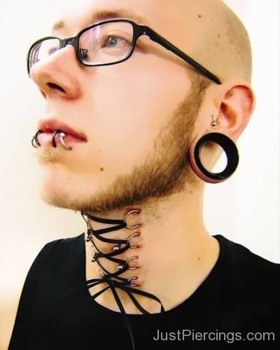 Ear Lobe And Corset Piercing-JP1081