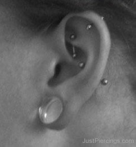 Ear Piercing-JP1139