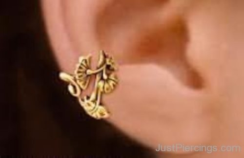 Ear Piercing With Gold Earcuff-JP1095