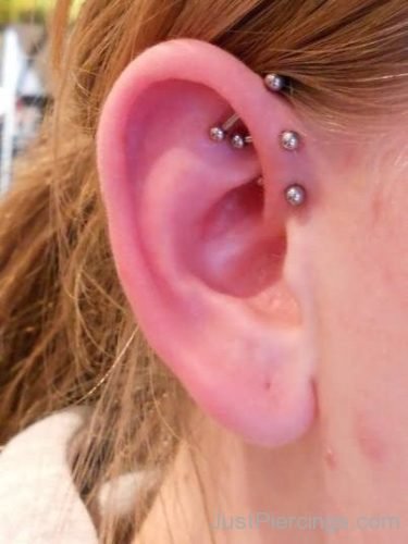 Helix Ear Piercing With Barbell-JP1128