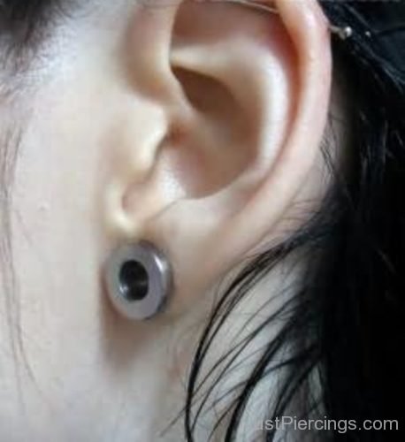 Industrial And Lobe Stretching Ear Piercing-JP1061