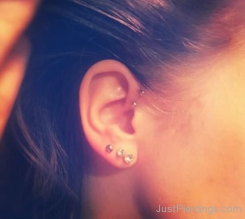 Lobe And Forward Helix Ear Piercing-JP1145