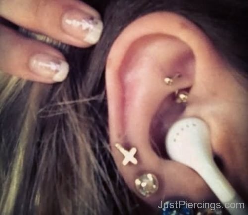 Lobe And Spiral Barbell Daith Ear Piercing-JP1072