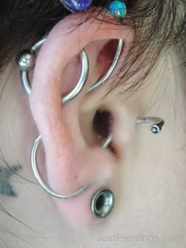 Lobe Stretching And Ear Piercing Twice-JP1164